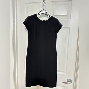 Burberry black shift dress size US2 in good condition